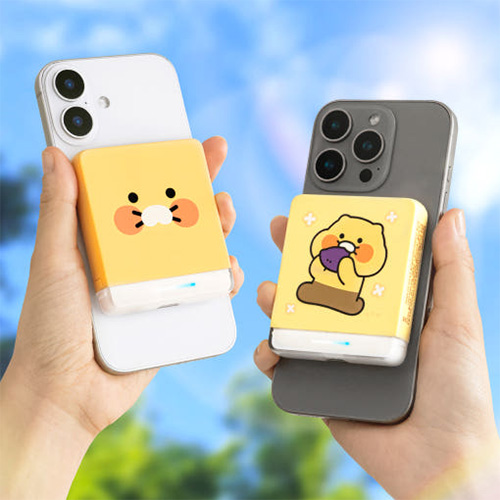 �Ϳ��� �Ƽ����� �̴� �������͸� 5000mAh
